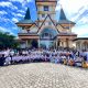 Paduan Suara SMA Sto Arnodus Janssen Bernyanyi di Gereja St. Petrus TDM